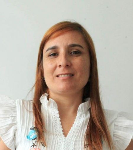 Cl&aacute;udia Patr&iacute;cia da Costa Carvalho Martins